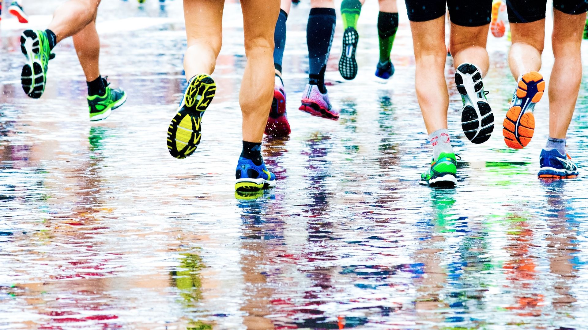 People running in a marathon