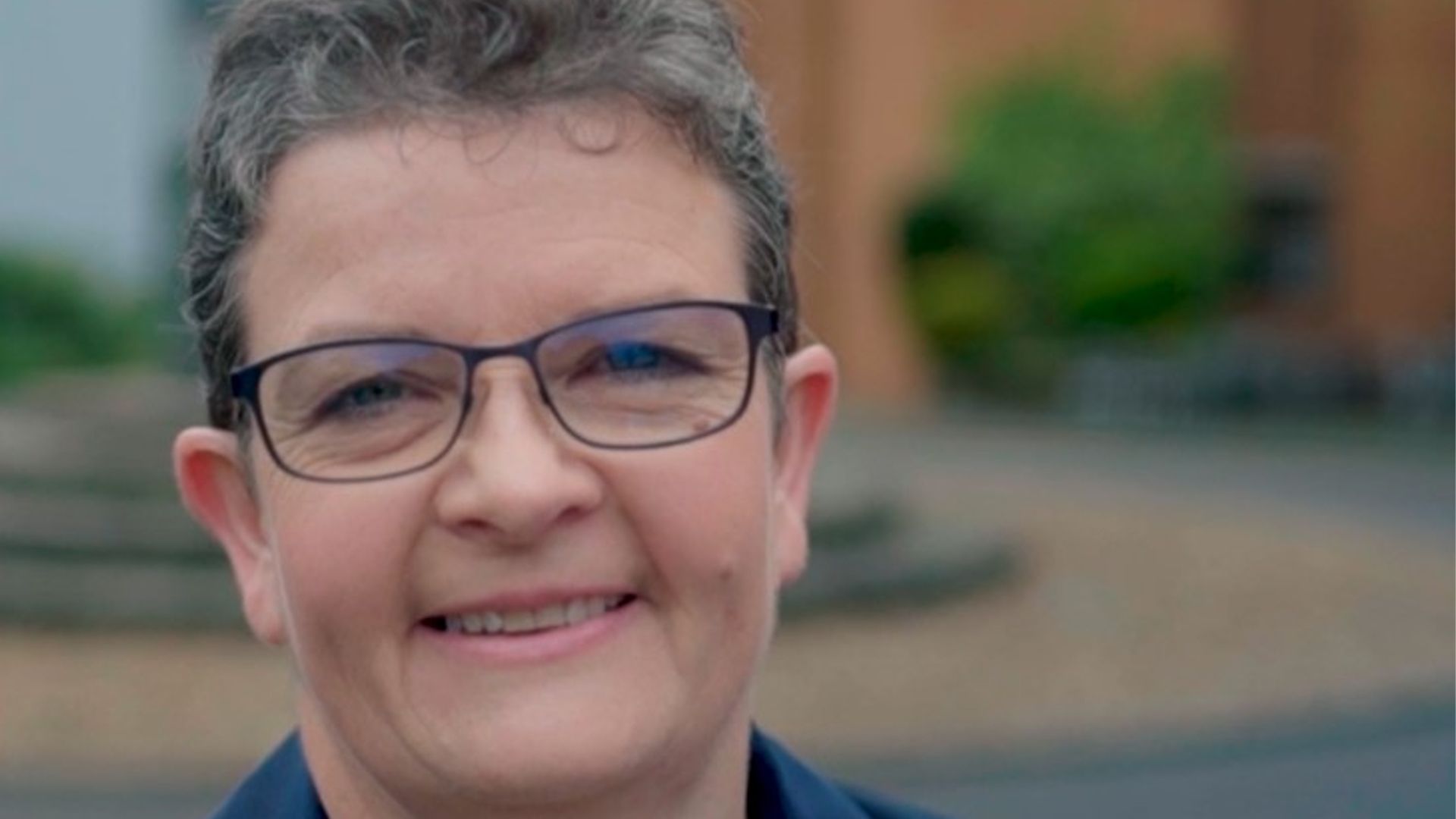 A photo of Dr Julia Fentem, Head of Unilever's Safety and Environmental Assurance Centre. 