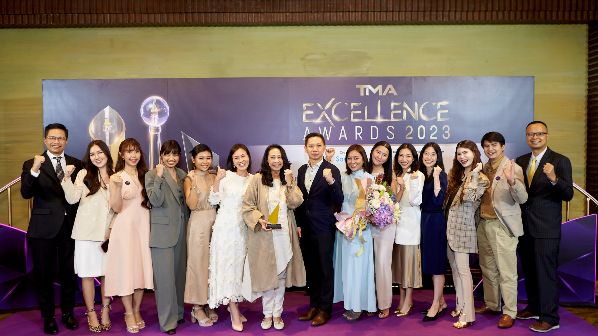 Marketing poster with a woman using Vaseline Gluta-Hya Serum Burst, a moisturiser designed to meet the needs of local Thai consumers.