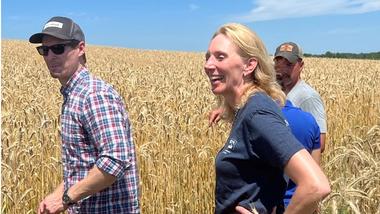 Hanneke walking through fields
